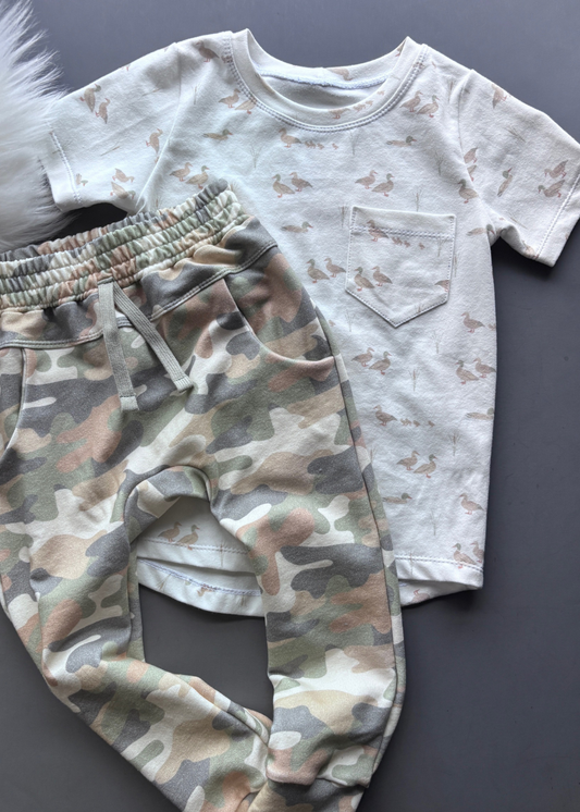 Organic Cotton Camo Duck Toddler Outfit – Eco Friendly & Comfy Transitional Clothing